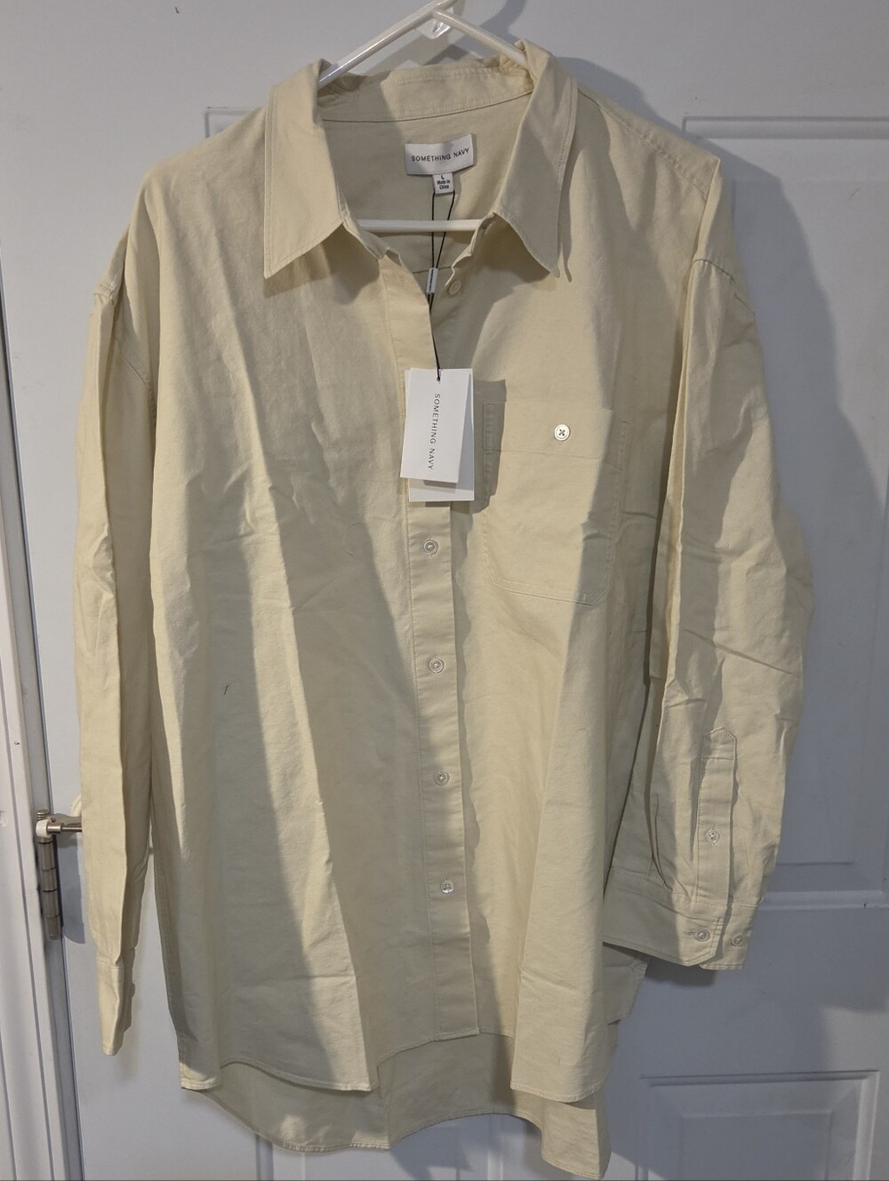 NWT Something Navy Womens Cream Button-Down Shirt